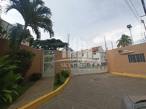 Imagen 1 de 14 de En Venta Townhouse En El Sector Guayabal, Municipio Naguanagua.