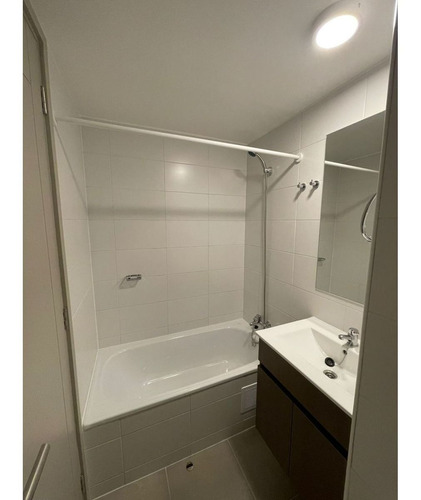 Imagen 11 de 30 de Venta Nuevo Departamento Metro Santa Isabel, Santiago
