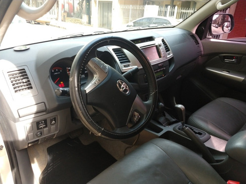 Toyota Hilux 3.0 Cd Srv Cuero I 171cv 4x4 5at 2013