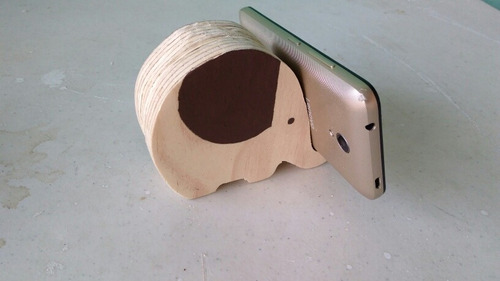 Soporte De Madera Para Celular En Forma De Elefante