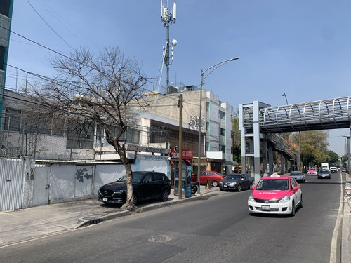 Casa Con Uso Desuelo En Venta En Jardin Balbuena, Cdmx