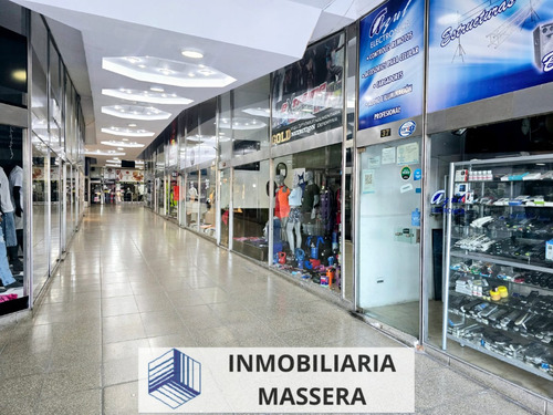 Venta: Local Comercial - Galería Acuario - Peatonal - Villa Carlos Paz