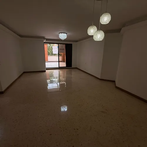Se Arrienda Apartamento En Laureles