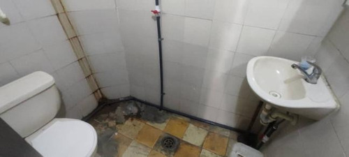 Imagen 9 de 12 de En Alquiler Local En La Calle Mexico De Catia 100m2