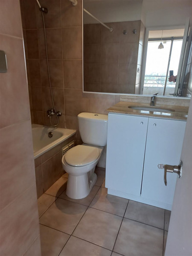 Departamento En Arriendo De 2 Dorm. En Dieciocho 715