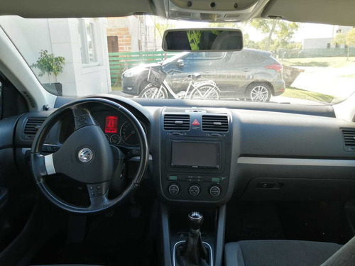 Imagen 7 de 15 de Volkswagen Vento 2.5 Advance 170cv 2009