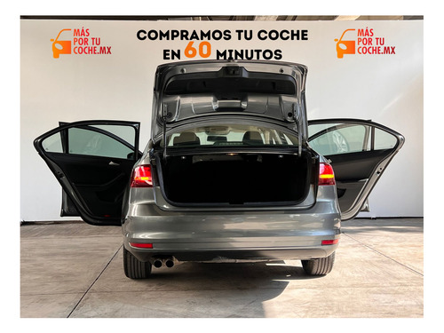 Volkswagen Jetta 2.0 Tiptronic At