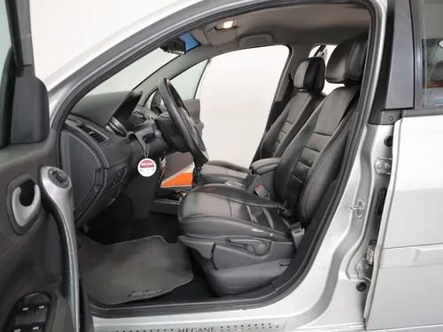 Renault Megane Odeon 2.0 Mt Aa 2ab