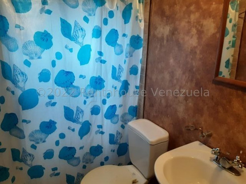 Imagen 11 de 18 de Venta De Fascinante Casa Con Terreno Fresco Ambiente De Playa # 4 22-24486 Gbf