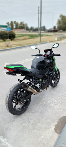 / Señada / Kawasaki Z400 { Excelente Estado Con Accesorios }