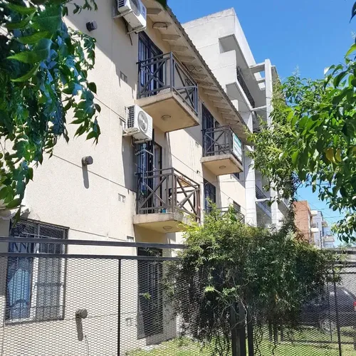 Alquiler 2 Ambientes Con Balcón Y Opcional Cochera, Castelar Centro