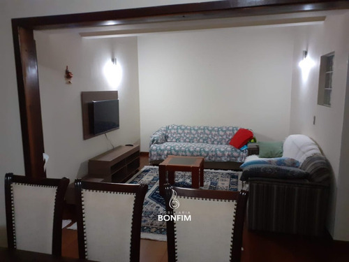 Imagem 3 de 19 de Casa Com 4 Dormitórios À Venda Com 424m² Por R$ 850.000,00 No Bairro Água Verde - Curitiba / Pr - Csa0258