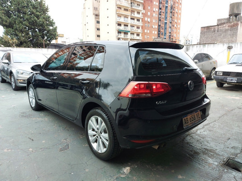 Imagen 6 de 16 de Volkswagen Golf Comfortline Manual