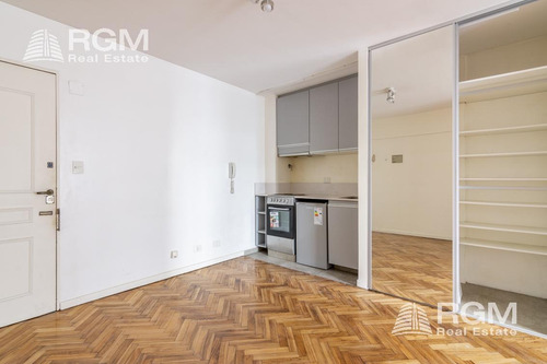 Imagen 3 de 16 de Alegre Monoambiente Apto Profesional En Excelente Zona - Recoleta