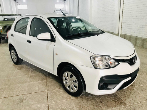 Toyota Etios 2021 1.5 X 6mt My19