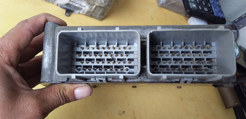 Ecu Avenger 1997 2.4l P04606319ab (Usado)