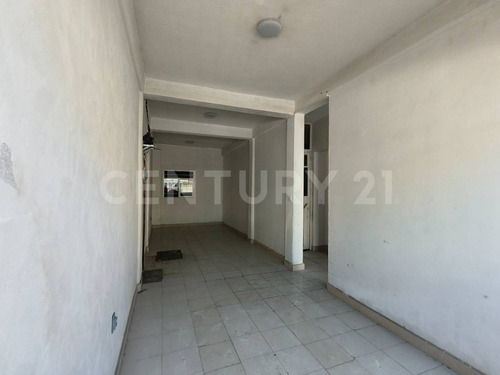 Casa En Venta Con 2departamentos Cerca Metro Ecatepec, Col Fuentes De Aragón