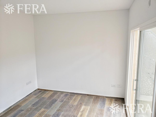 Imagen 9 de 19 de Venta Departamento 4 Ambientes Con Dos Cocheras. En Bernal (24216)