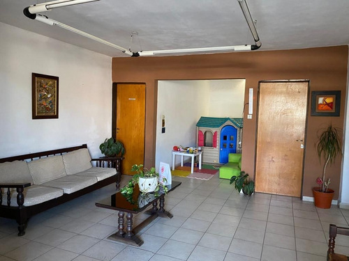 Imagen 4 de 6 de Vendo Importante Edificio En Tanti