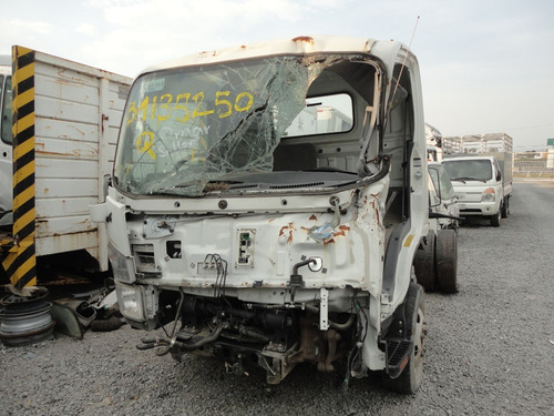 Imagen 5 de 8 de Isuzu Elf 300 2016 (por Partes)