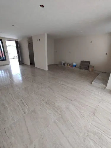 Venta De Casa En Hacienda Corralejo (v)