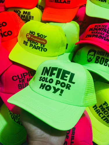 10 Gorras Con Frases Divertidas Para Fiestas / Cotillon