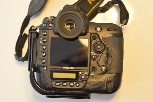 Nikon D4s Corpo