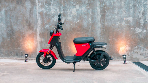 Imagen 1 de 15 de Scooter Nuuv U Pro Eléctrico Motor Bosh Celdas Panasonic
