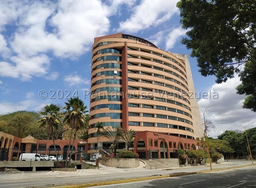 Amplia Oficina Ubicada En La Torre Movilnet, Lugar Estratégico, Con Fácil Acceso A Las Principales Vías De La Ciudad