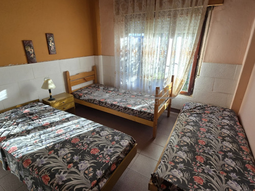 Casa En Venta 3 Ambientes - Santa Clara Del Mar, Con Departamento Al Fondo