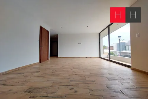 Casa En Venta En Lomas De Angelopolis