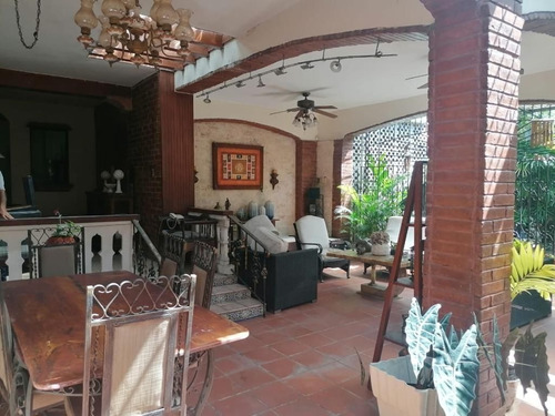 Casa En Venta En Santo Domingo, Gazcue