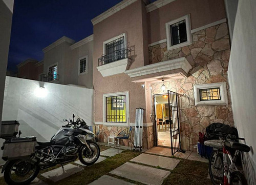 Excelente Casa En Real De Pachuca Con Jaccuzzi
