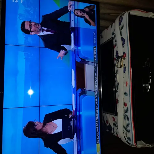 Tv 40 Pulgadas James Con Chromecast (Usado)