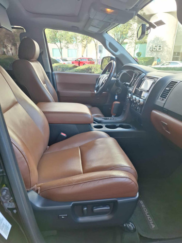 Toyota Sequoia 5.7 Platinum At