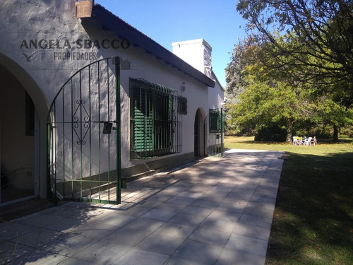 Imagen 18 de 25 de Hermosa Casa En Barrio Altos De Robles