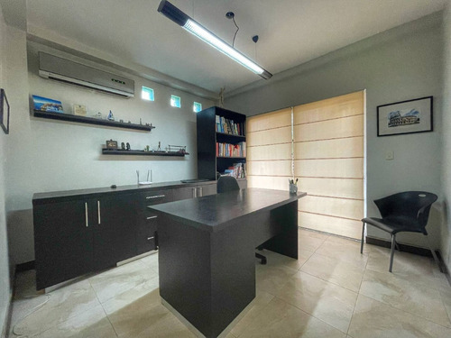 Imagen 15 de 19 de Re/max. Iris Hernandez. Vende Casa (400/380m2). Villas San Diego. San Diego. Codigo 450899