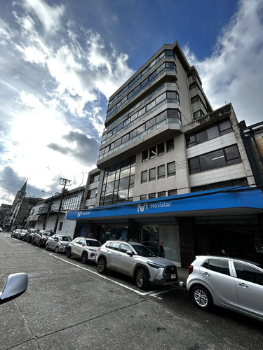 Oficina De Tres Ambientes En Edificio Ohiggins
