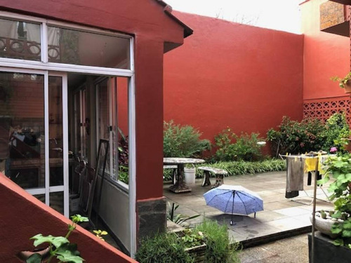 Imagen 13 de 29 de En Venta. Amplia Casa 4 Dorm, Patio Con Quincho Y 2 Cocheras