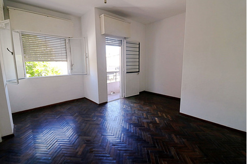 Alquiler Apartamento  3 Dormitorios En Tres Cruces