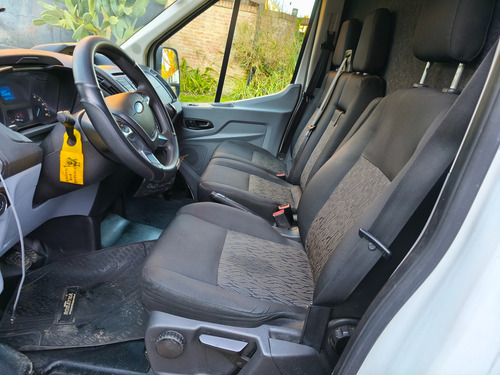 Ford Transit 2.2 Furgon Mediano 350m