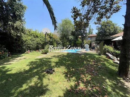 Casa Venta 4 Dorm. En Circunvalacion Las Flores, Las Condes