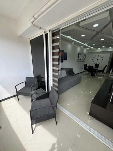 Apartamento Amoblado En El Parral - Chelsea Court, Atm
