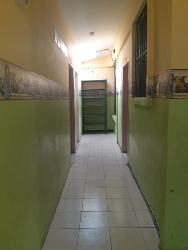 Imagen 3 de 30 de Amplia Casa En Venta La Esmeralda
