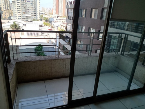 Edificio Av. Portugal (1 Bod.) Vista Poniente Piso 8