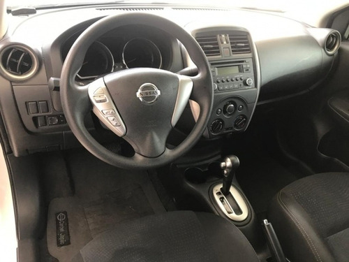 Nissan Versa 1.6 16v Flexstart Sv 4p Xtronic 2017/2018