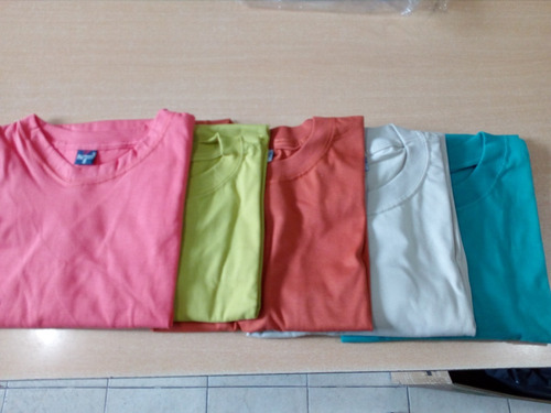 Imagen 3 de 6 de Remera Jersey Lisa 100% Algodon Peinado Talle 5,6 Y 7