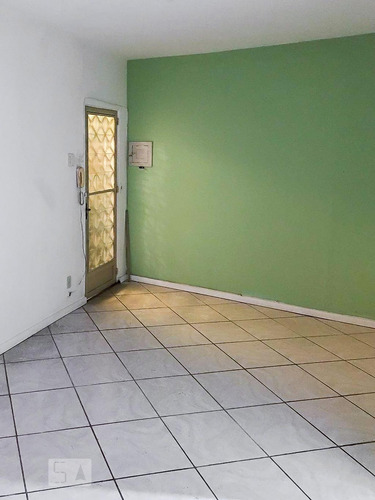 Apartamento À Venda - Irajá, 3 Quartos, 70 - S893134145