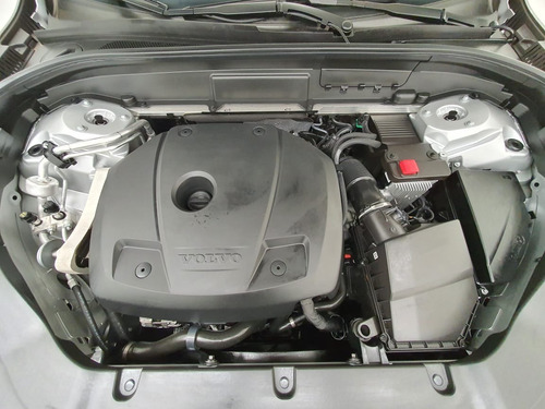 Volvo New Xc60 T5 Momentum Aut 4x4 2021 Jnt724