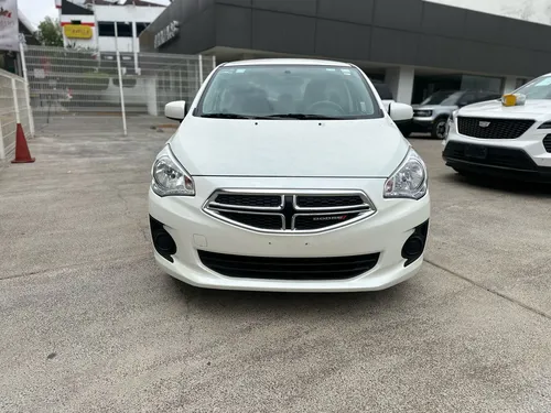 Dodge Attitude 1.2 Se At